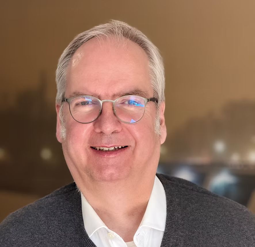 Prof. Dr. Marc Schomann